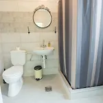 Q Beds,rooms And Friends Podgorica