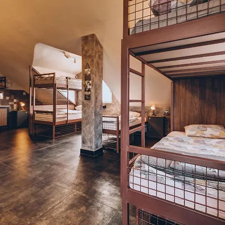 Хостел Q Beds,rooms And