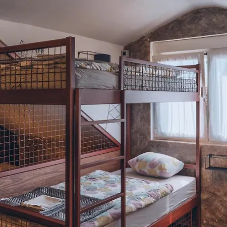 Q Beds,rooms And Подгорица