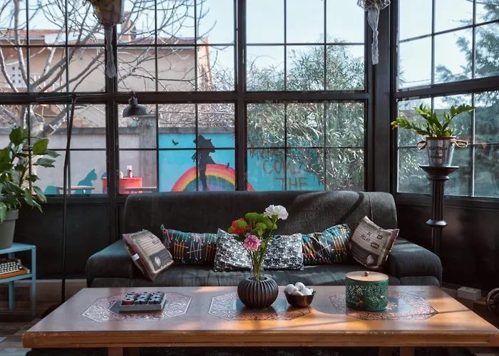 Hostel Q Beds,rooms And