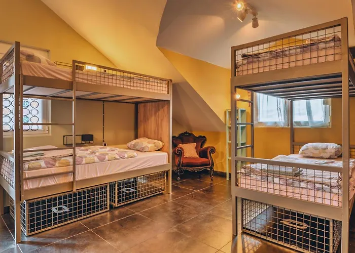 Q Beds,rooms And פודגוריצה