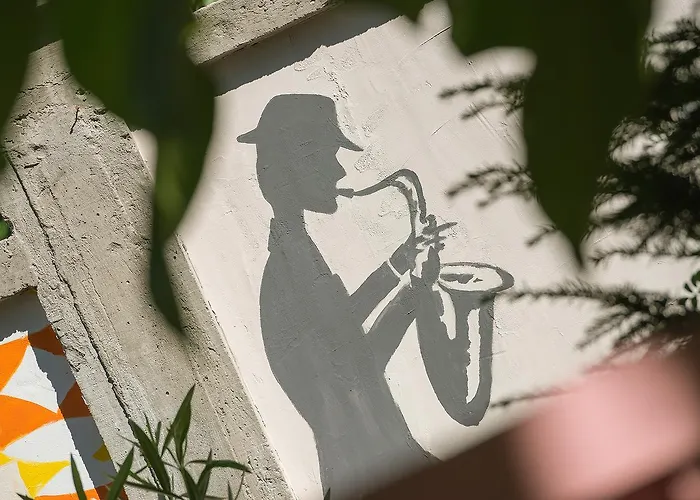 Hostel Q Beds,rooms And Podgorica